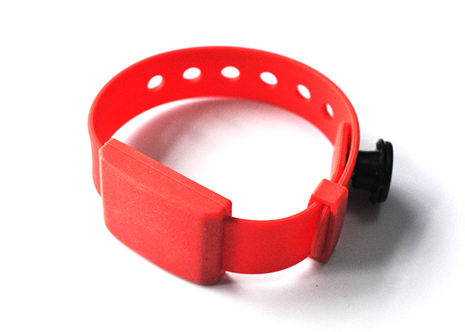 RFID方形硅胶腕带(防拆扣)